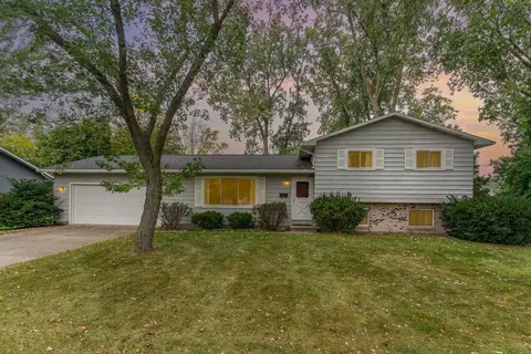 1417 Crosslanes, Mount Pleasant, MI 48858