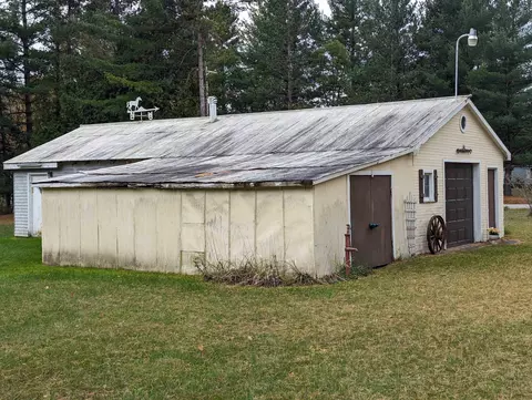 1672 W Main St, Twining, MI 48766 photo 8