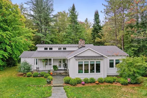 372 S S Shr, Suttons Bay, MI 49682