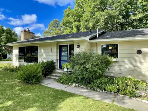 308 S Grand, Leland, MI 49654