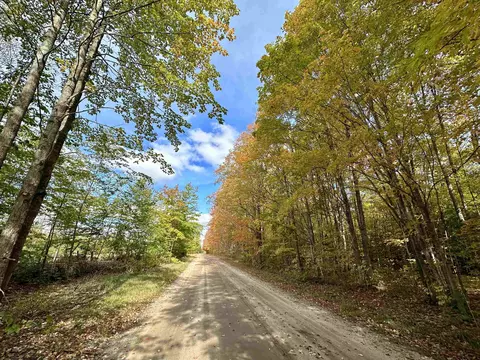 1306 S Weldon, Beulah, MI 49617 photo 2