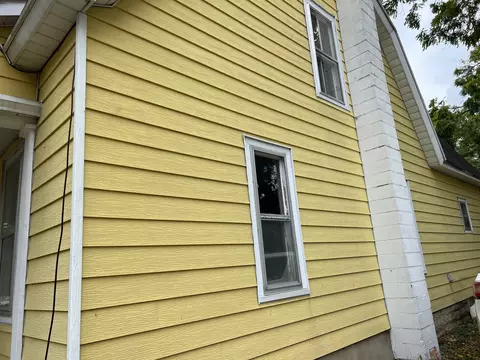 803 Pine, Alma, MI 48801 photo 3