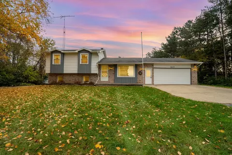 3625 S Summerton, Mount Pleasant, MI 48858