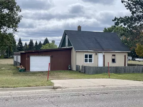 537 Wright, Cadillac, MI 49601 photo 2