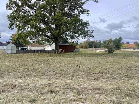 537 Wright, Cadillac, MI 49601 photo 7