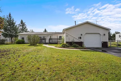 4833 N Flamingo, Traverse City, MI 49685