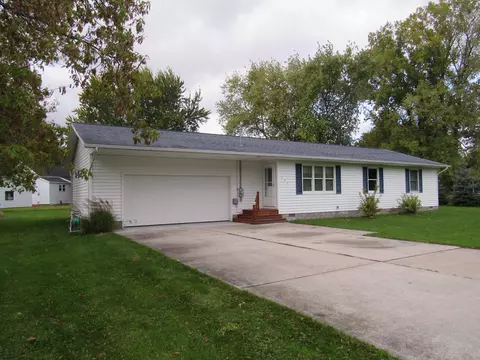 206 Ninth, Tawas City, MI 48763