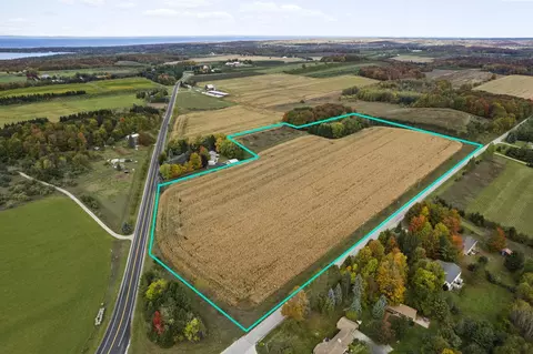 00 Youngdyke, Central Lake, MI 49622