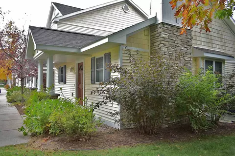 1500 Kent #10, Traverse City, MI 49686