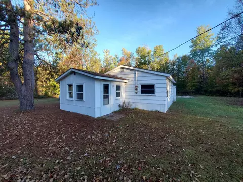 5180 W Hines, Shepherd, MI 48883