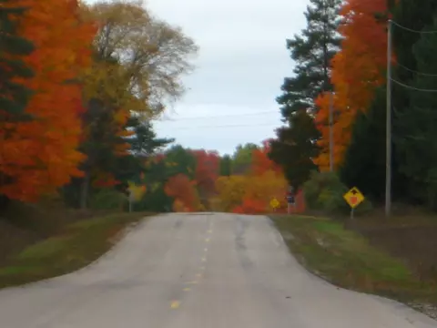 75 E Acres E Kasson, Maple City, MI 49664 photo 11