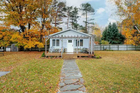 12850 E Baypointe #5, Northport, MI 49670