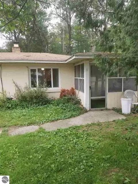 7334 Loud, Oscoda, MI 48750 photo 2