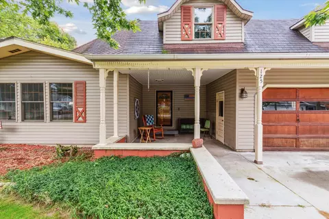 125 W W Smt, Breckenridge, MI 48615