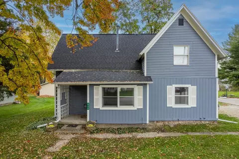 602 E Ctr, Ithaca, MI 48847