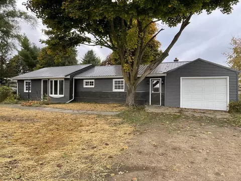 2077 N Leaton, Mount Pleasant, MI 48858