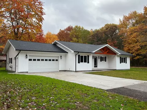 1002 Park, East Tawas, MI 48730