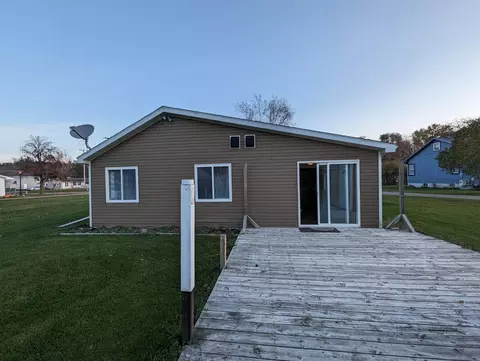 403 W Michigan, Au Gres, MI 48703 photo 4