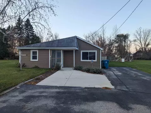 403 W Michigan, Au Gres, MI 48703 photo 2