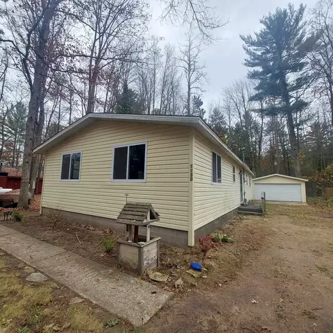 1130 Beaver, Oscoda, MI 48750