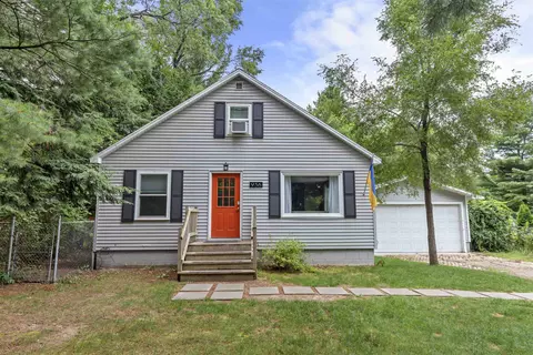 936 Tamarack, Traverse City, MI 49685