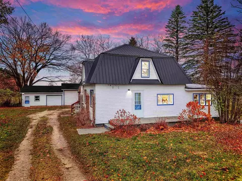 620 S Clark, Mesick, MI 49668