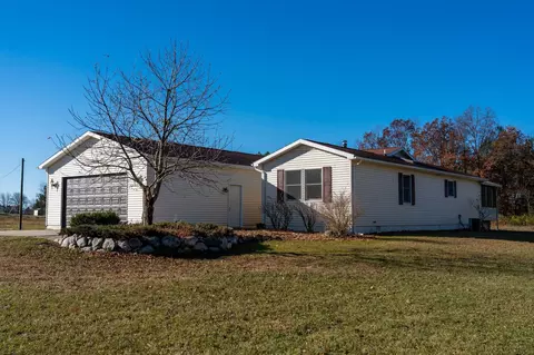 6556 S Coldwater, Blanchard, MI 49310 photo 4