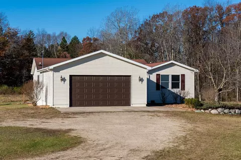6556 S Coldwater, Blanchard, MI 49310 photo 2