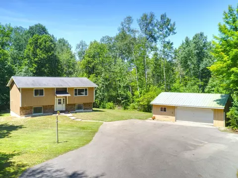 176 Eldridge, Beulah, MI 49617 photo 2