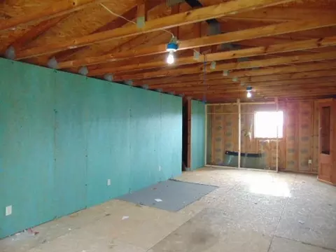 519 E Garfield, Ashley, MI 48806 photo 14