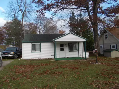2264 Greenwood, Lupton, MI 48635 photo 2