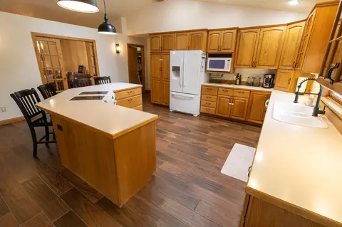 1626 E Walton, Shepherd, MI 48883 photo 7