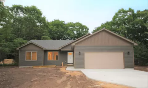 1739 Old Cabin, Interlochen, MI 49643