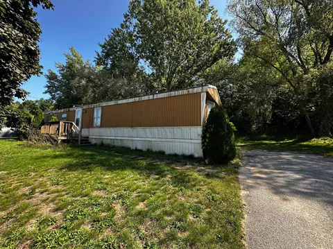 1610 Keystone Hls, Traverse City, MI 49696