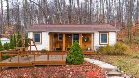 6638 S W Bay Shr, Traverse City, MI 49684