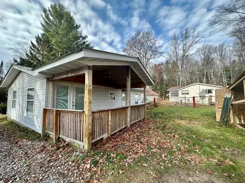 9166 Evergreen, Gladwin, MI 48624 photo 9