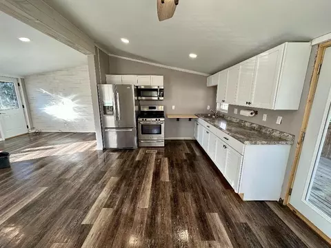 9166 Evergreen, Gladwin, MI 48624 photo 3