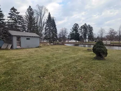529 Detroit, Au Gres, MI 48703 photo 5