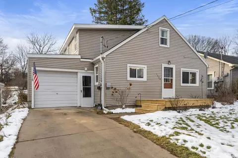 1024 Lindell, Petoskey, MI 49770