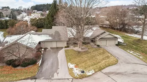 3919 Cherry Hls, Traverse City, MI 49684