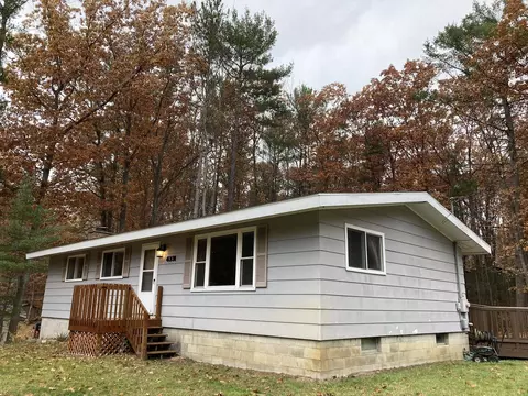 4331 N Spider Lk, Traverse City, MI 49696