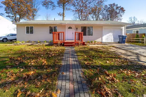 829 Rose, Traverse City, MI 49686