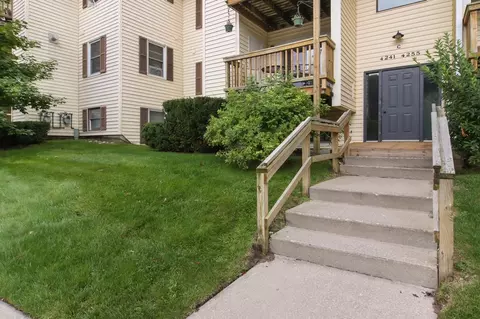 4241 Mitchell Crk #C1, Traverse City, MI 49686