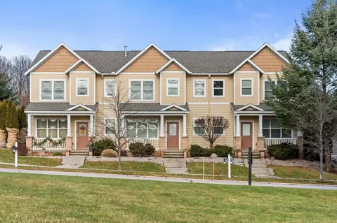 10613 Waterford #12-B, Traverse City, MI 49684