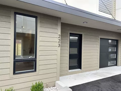 223 E Twelfth, Traverse City, MI 49684