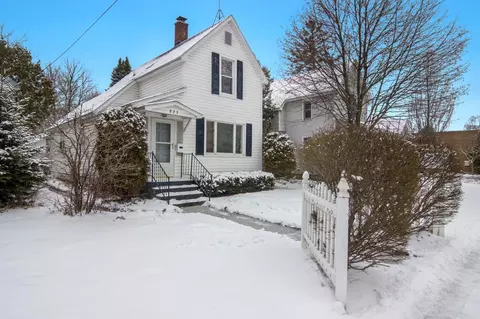 823 W Front, Traverse City, MI 49684