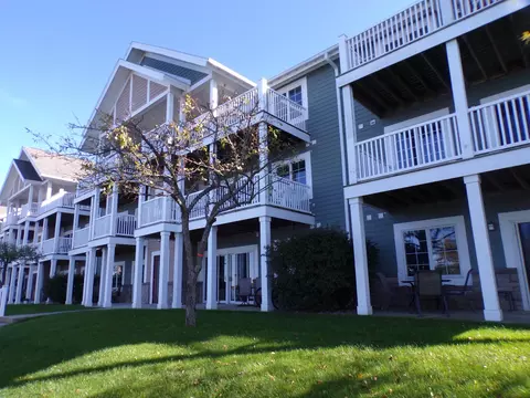1246 Sunnyside #206, Cadillac, MI 49601