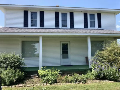 10842 S Forward, Marion, MI 49665