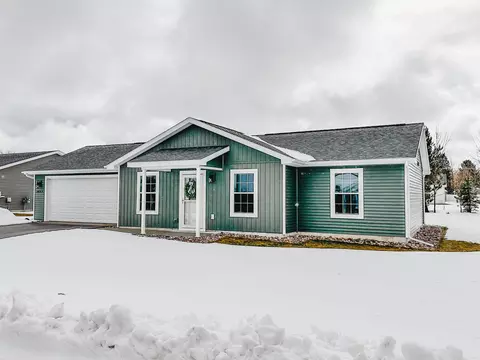 3665 Tanager, Traverse City, MI 49685
