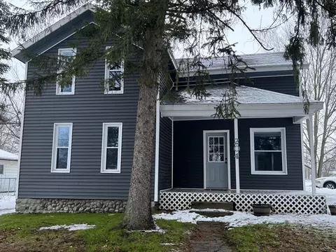 204 N Chippewa, Shepherd, MI 48883